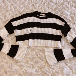 Black and white crop top